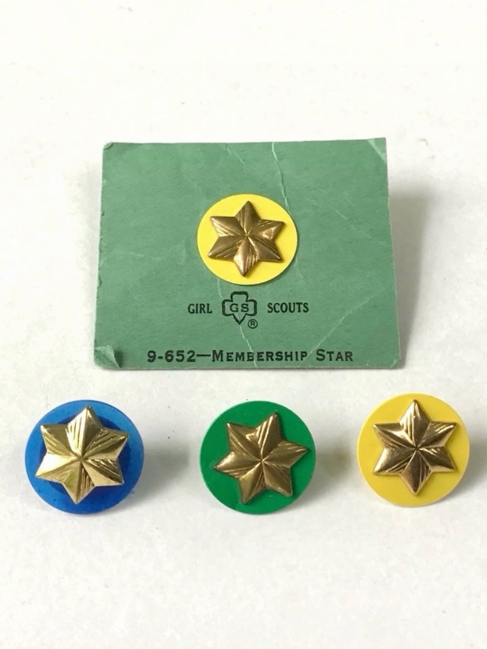 Vintage Girl Scouts Gold Star Membership Pins Daisies Brownies Juniors Years